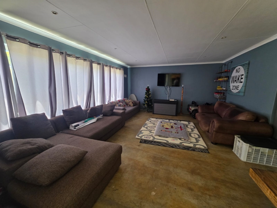 4 Bedroom Property for Sale in Vaalpark Free State